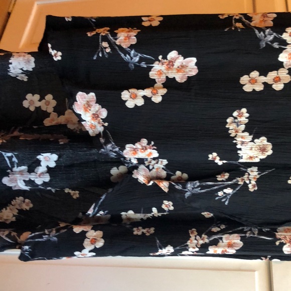 American Eagle 🦅 Wrap Skirt NWOT - Picture 3 of 5